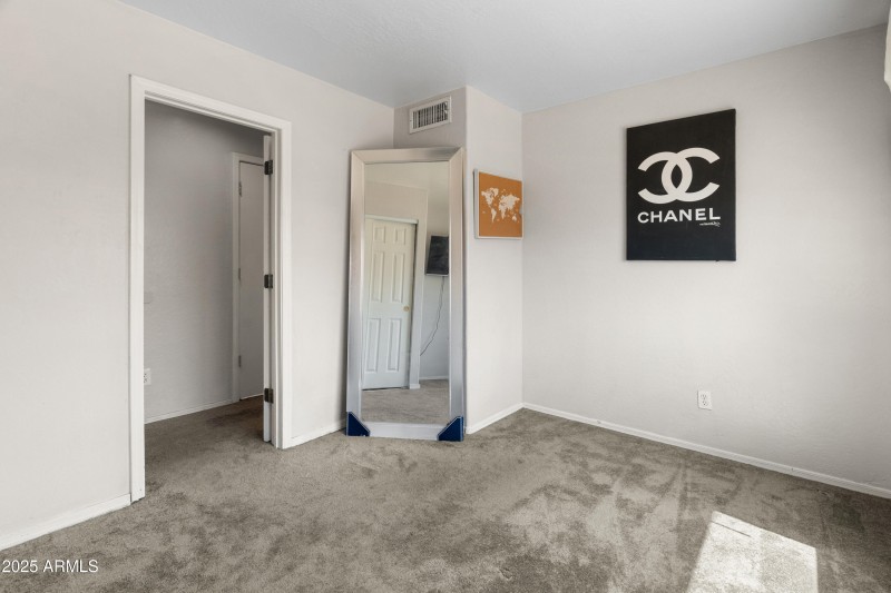 1374 E Tenth Pl-13