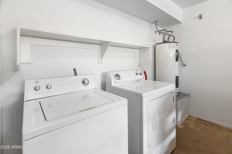1374 E Tenth Pl-16