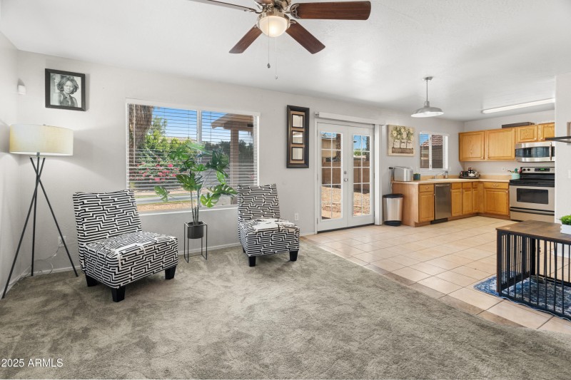 1374 E Tenth Pl-17