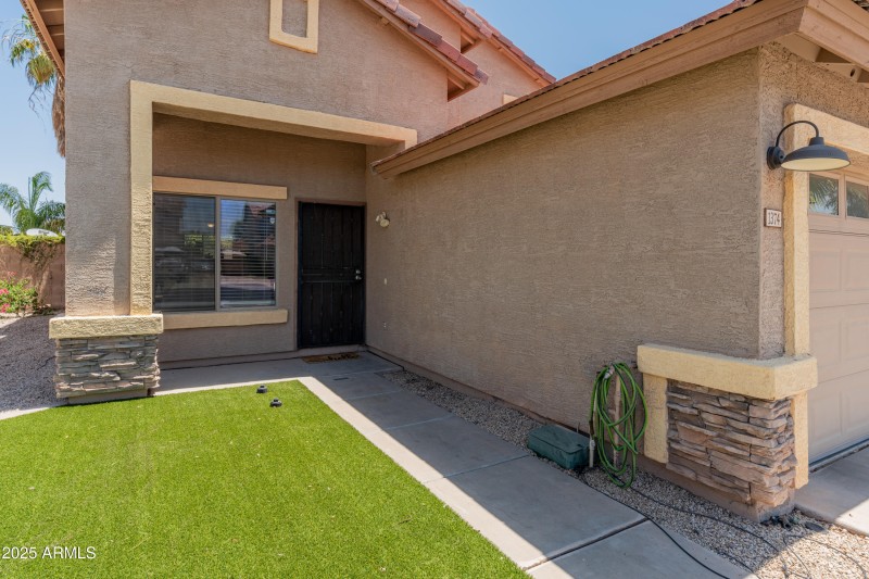 1374 E Tenth Pl-41