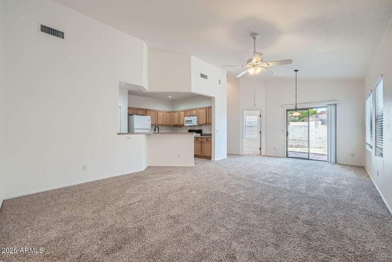 2729 N. Kenton - Web Quality - 006 - 06