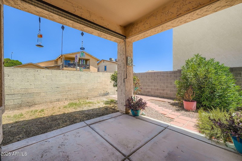 2729 N. Kenton - Web Quality - 024 - 30