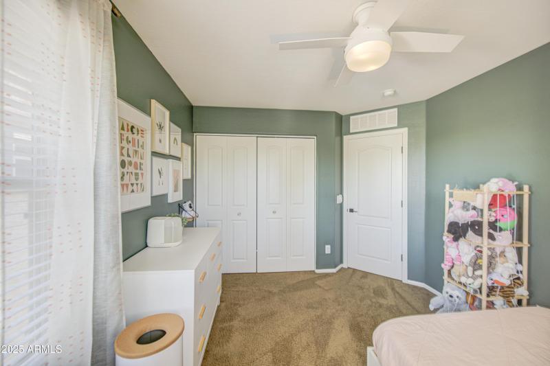 Bedroom 2-pic 2