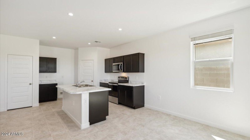 Grace kitchen 3