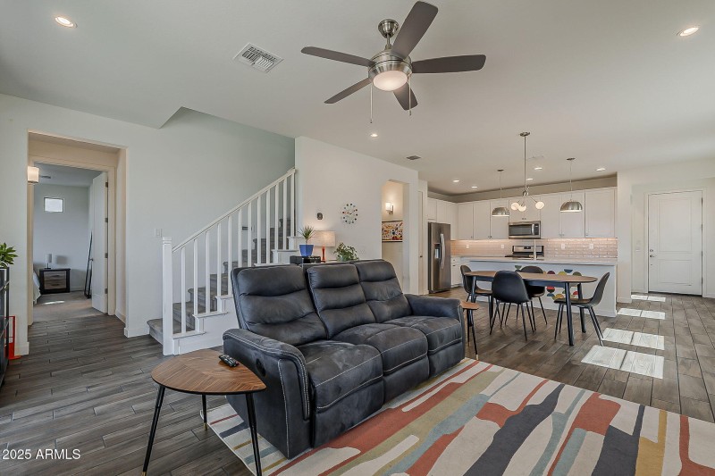 11-web-or-mls-Springfield-11