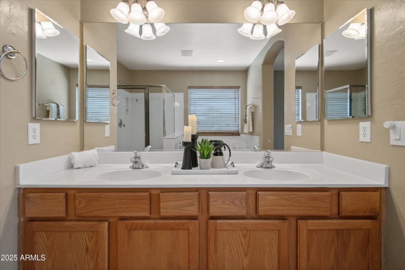 Dual Sinks