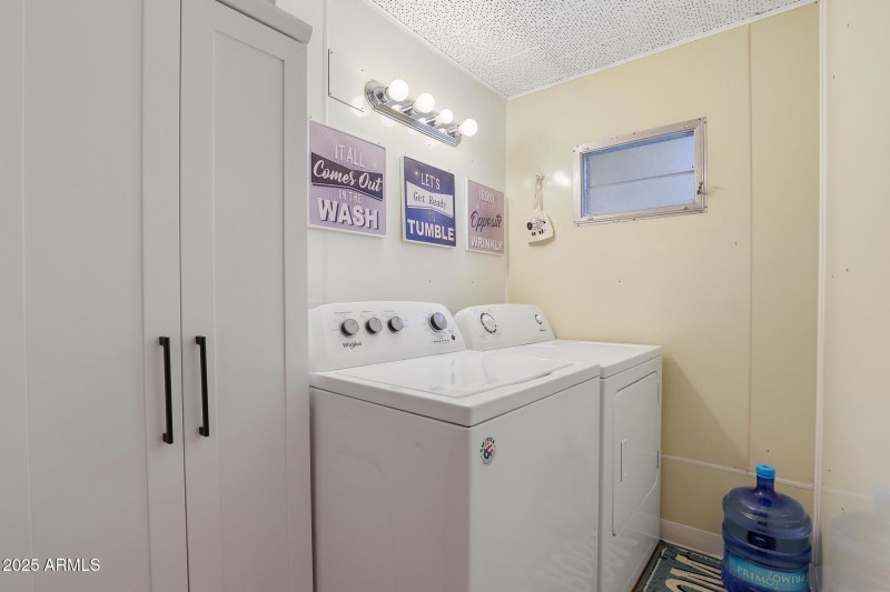 Laundry utility room
