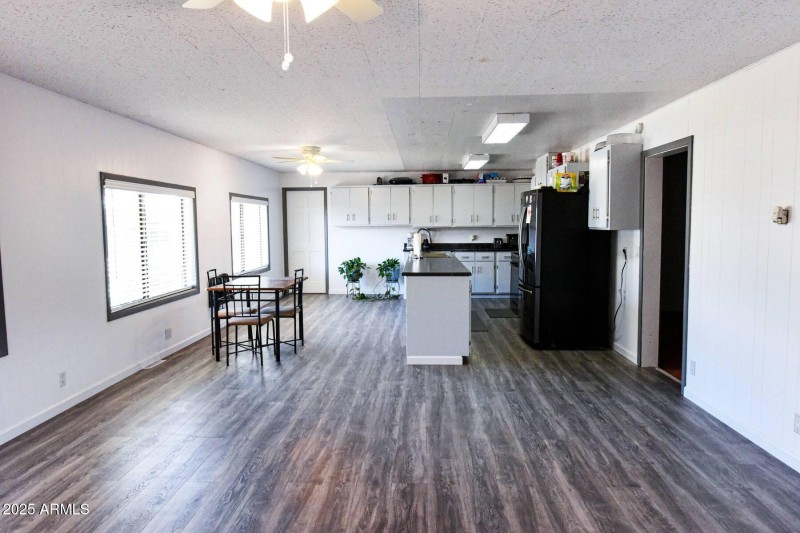 KITCHEN DINING