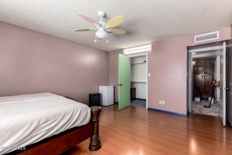 16 Sunnyside