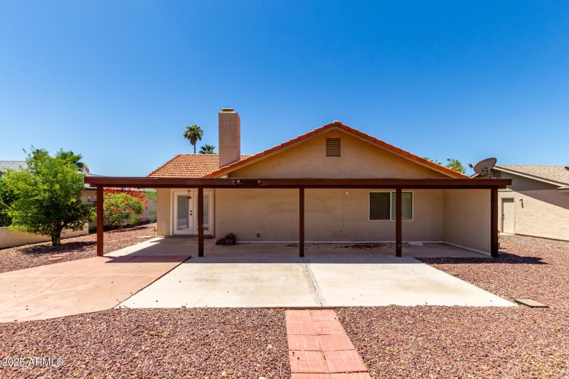 Covered Patio for Outdoor Living