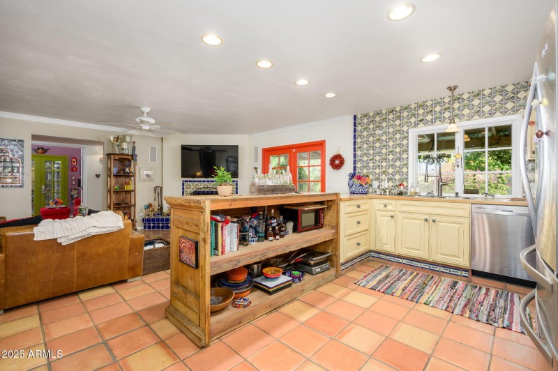 18-web-or-mls-Crocus-25