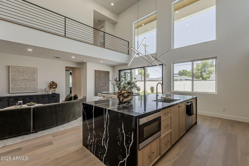 15-web-or-mls-Piccadilly-15