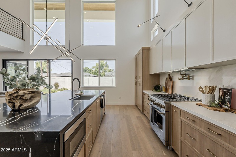 17-web-or-mls-Piccadilly-17