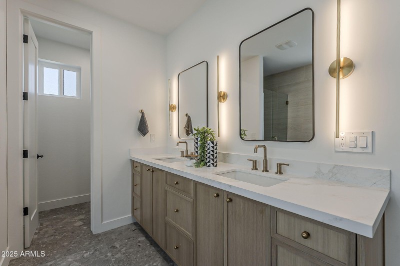 30-web-or-mls-Piccadilly-30