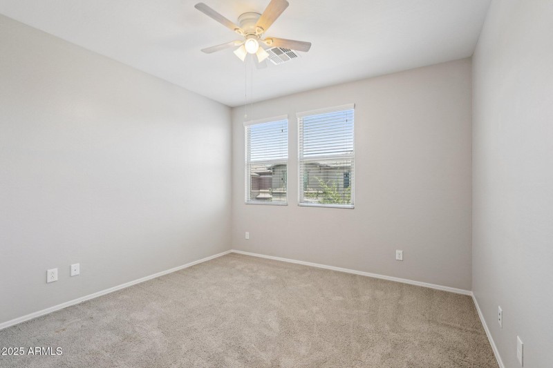 31-web-or-mls-W Encanto Blvd-2106-027