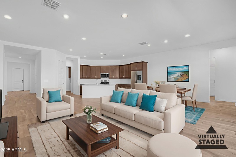 VS Living WITH FRIDGE