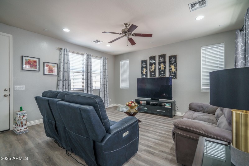 2) GREAT ROOM