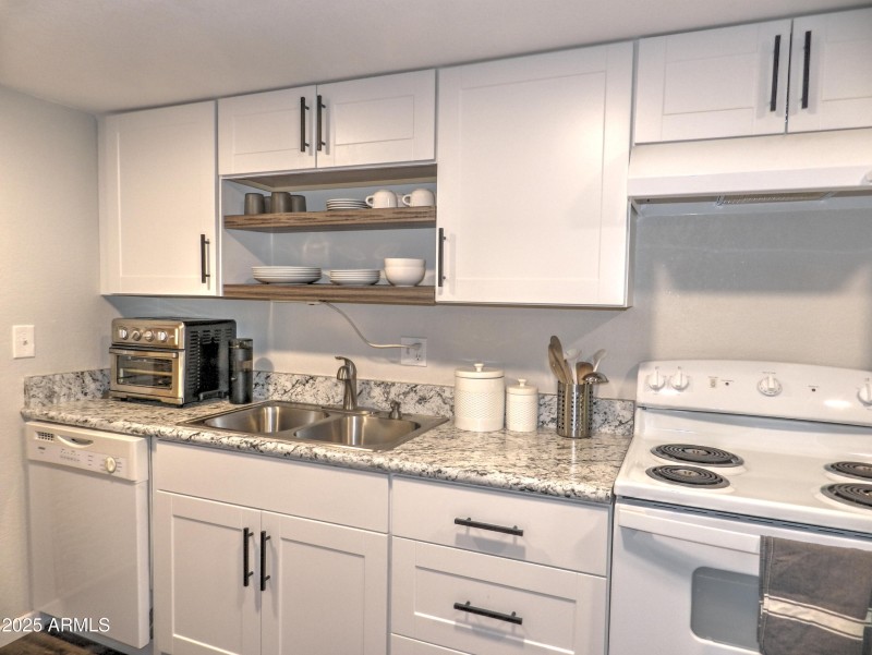 Beautifully Updated Kitchen