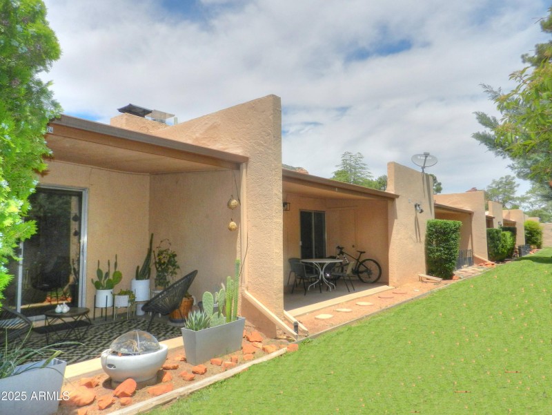Pet-Friendly Back Lawn