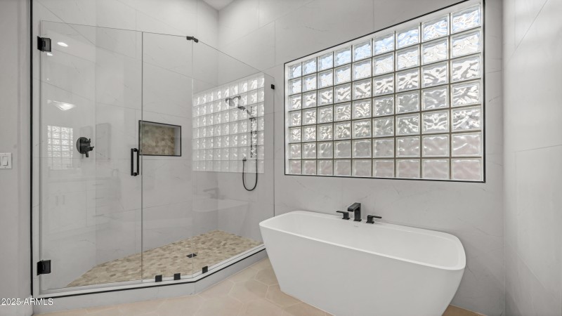 103 W Vista Ave interior Photos-12