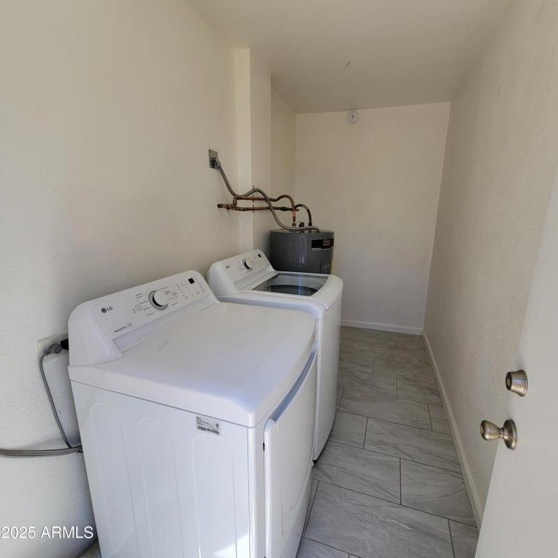 Large laundry / storage room