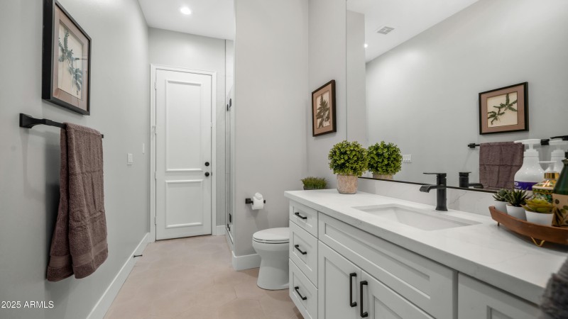 103 W Vista Ave interior Photos-27