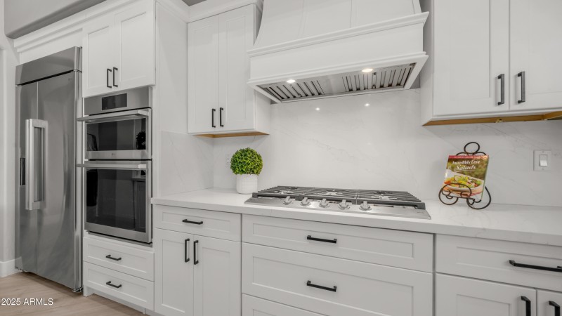 103 W Vista Ave interior Photos-23