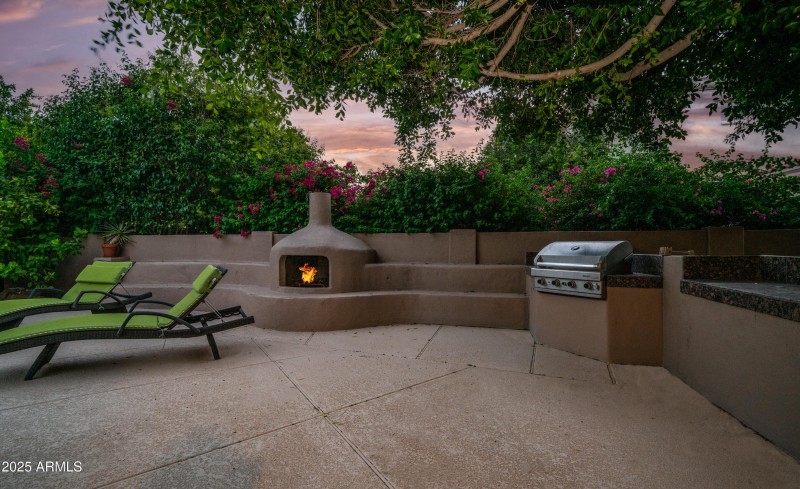 103 W Vista Ave Exterior Photos-18