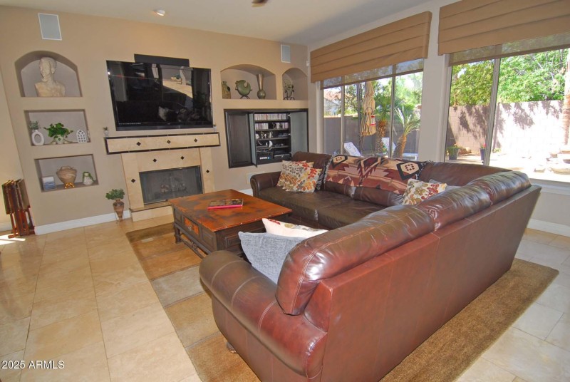 FR 2 Fireplace