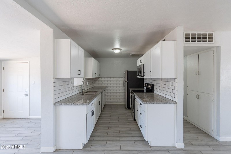 6-web-or-mls-North-6