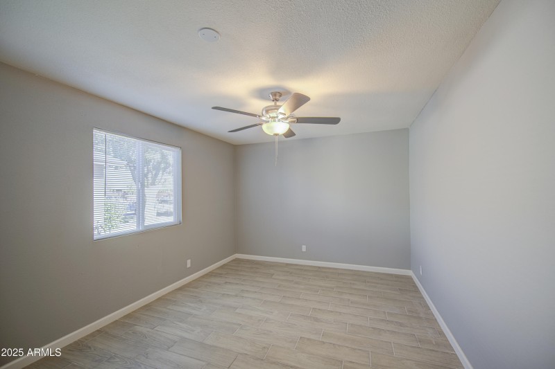 Bedroom 1-pic 1