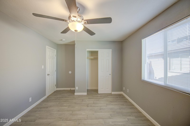 Bedroom 1-pic 2