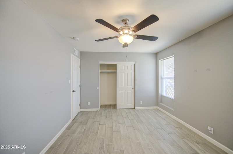 Bedroom 2-pic 3
