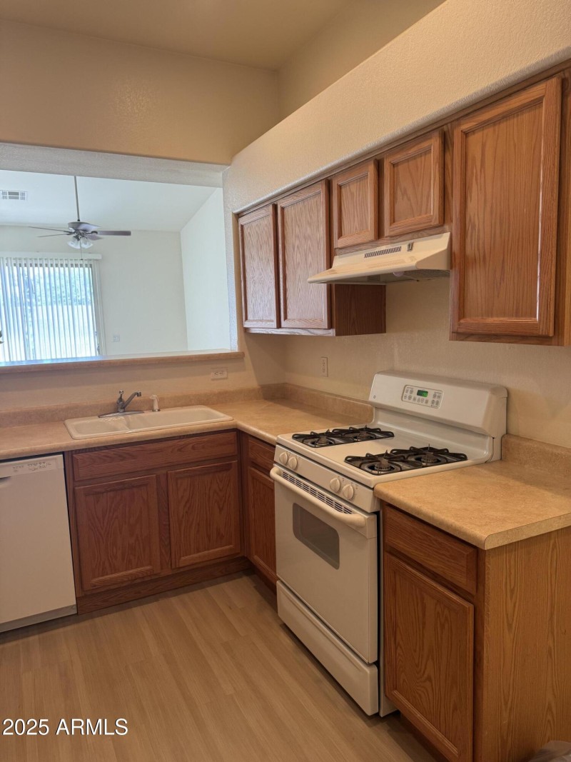 kitchen2