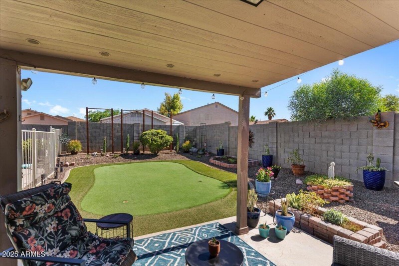 26-1057 E Silversmith Trail