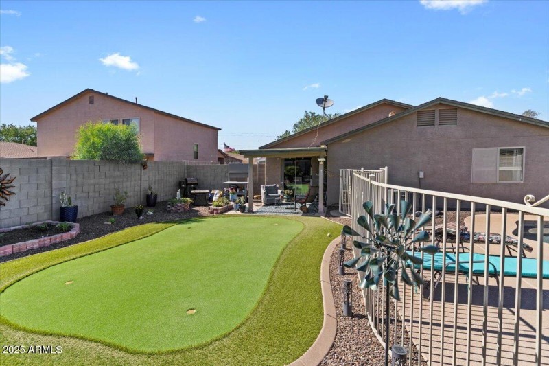 30-1057 E Silversmith Trail