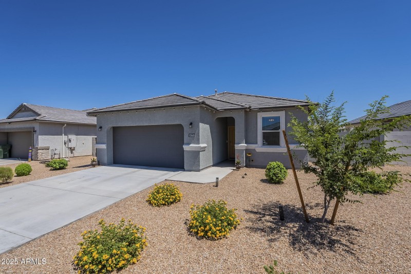 1560 E Squire Dr