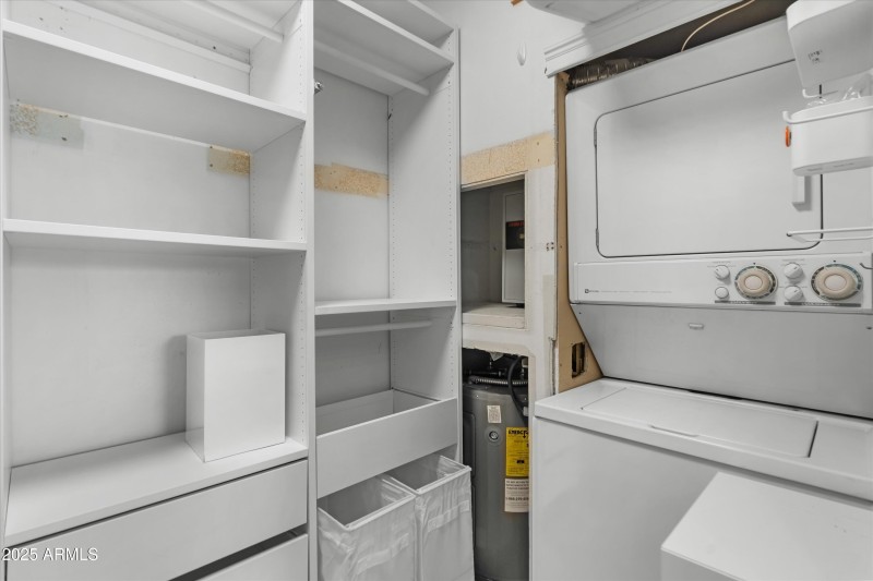 Inside wahser/dryer