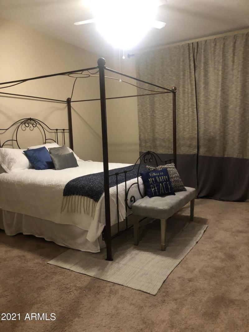 F17D30F3-9F9C-4350-984C-8274E1B2587E