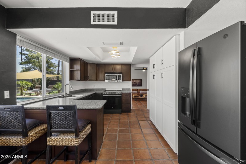 Desert Cove 12