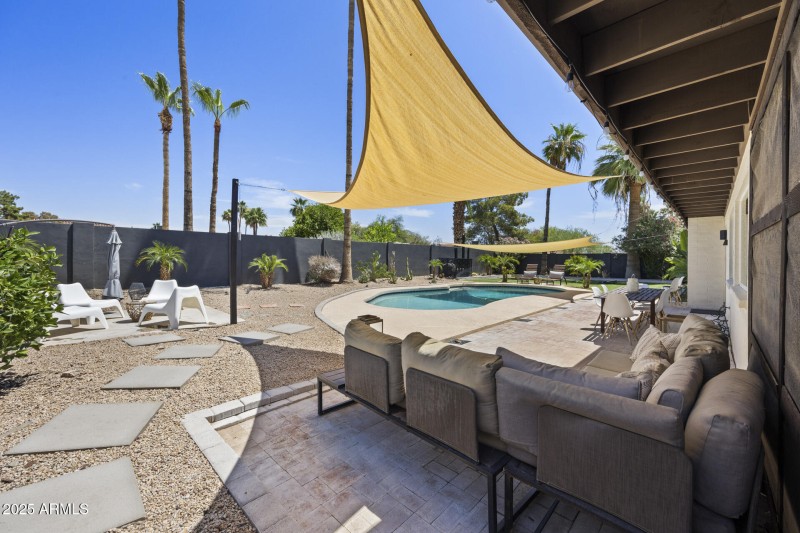 Desert Cove 22