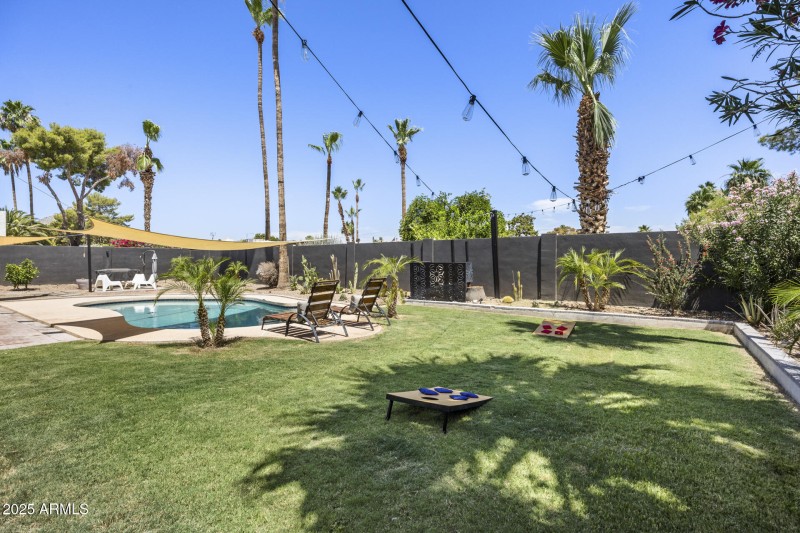 Desert Cove 25