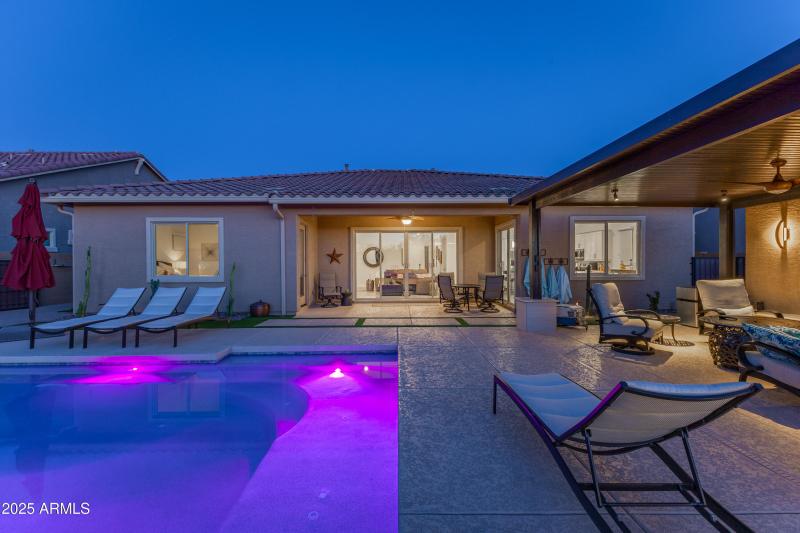 17018 W Saguaro Park Ln Twilight-10