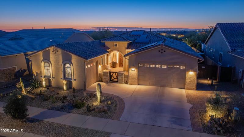 17018 W Saguaro Park Ln Twilight-17