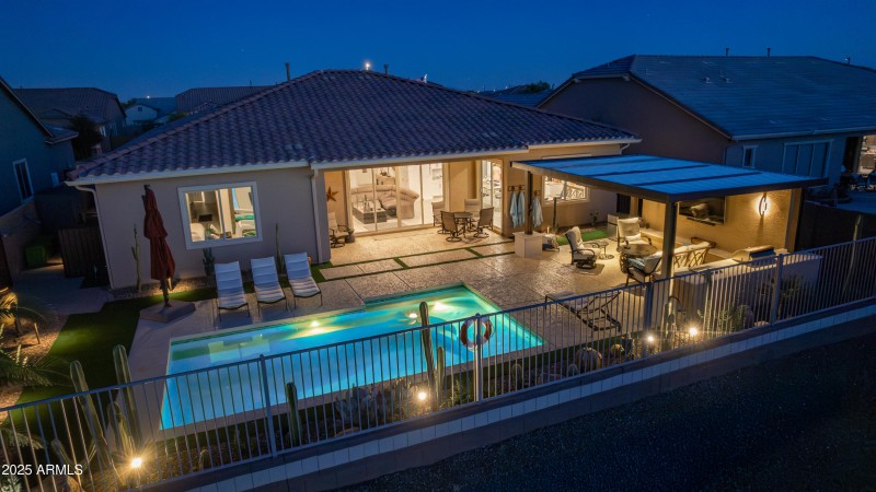 17018 W Saguaro Park Ln Twilight-21