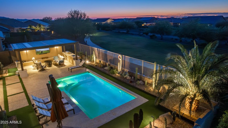 17018 W Saguaro Park Ln Twilight-22