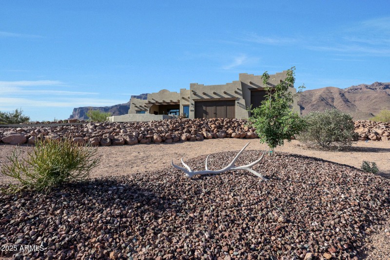 9300 E Bunny Ear Ln, Gold Canyon