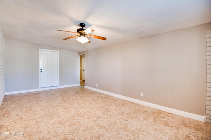 Family room/Bonus room
