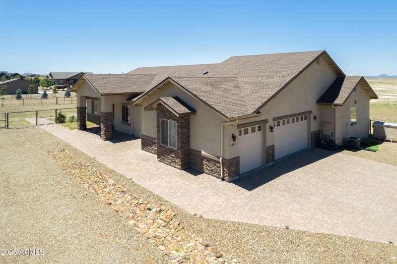 02 Exterior b