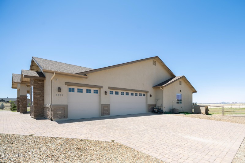 16 Exterior c